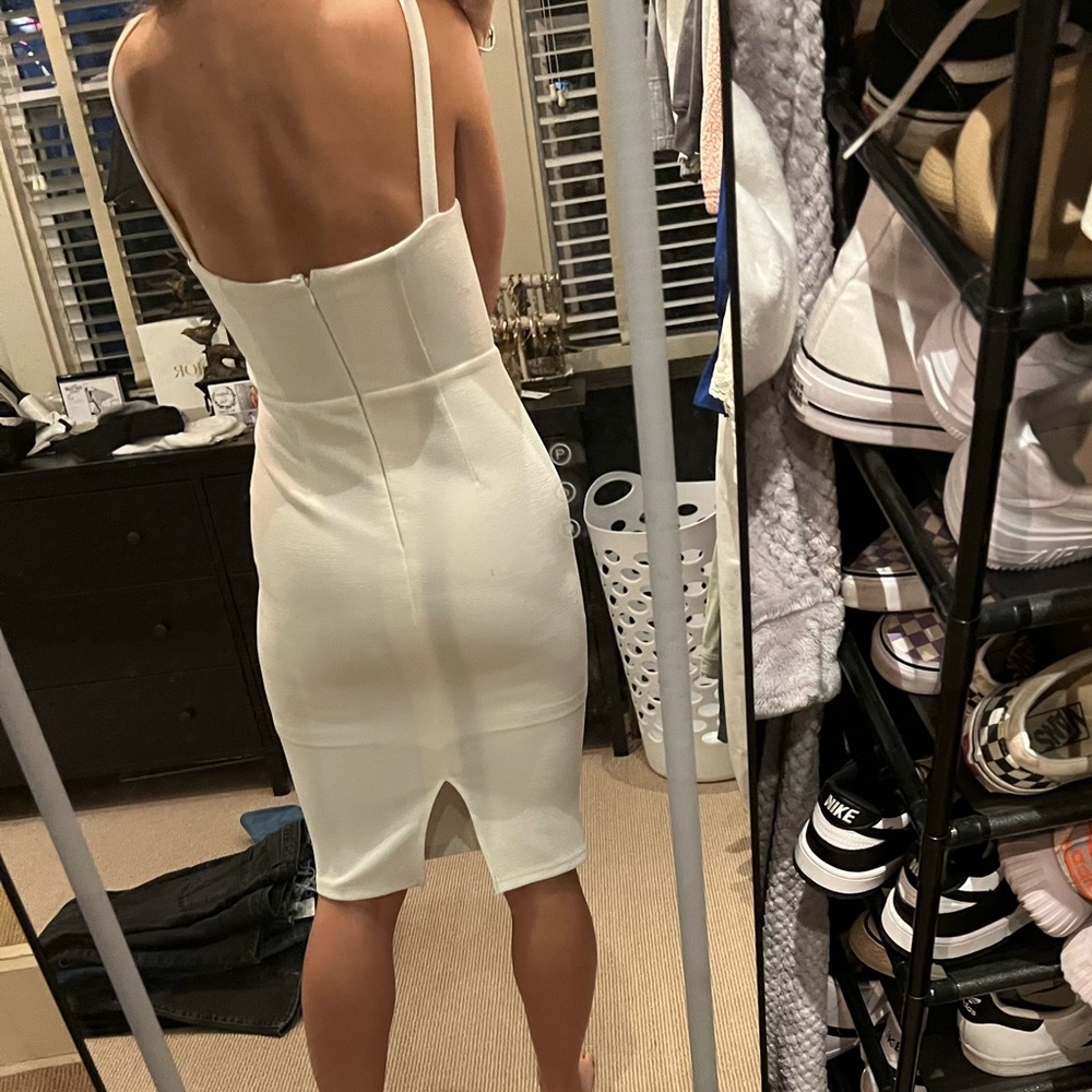 Selfie Leslie White Midi Dress Georgia - Picture 2 of 2